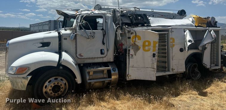 image for item EQ0511 2022 Peterbilt 337 utility / service truck