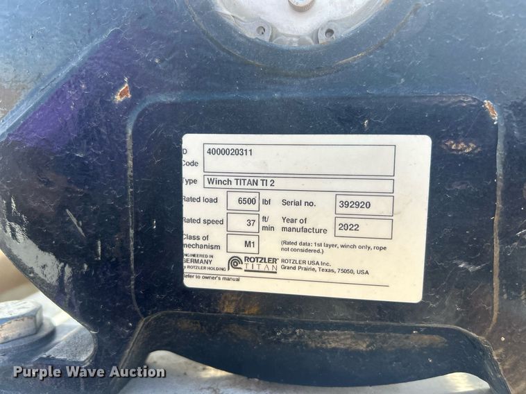 image for item EQ0511 2022 Peterbilt 337 utility / service truck