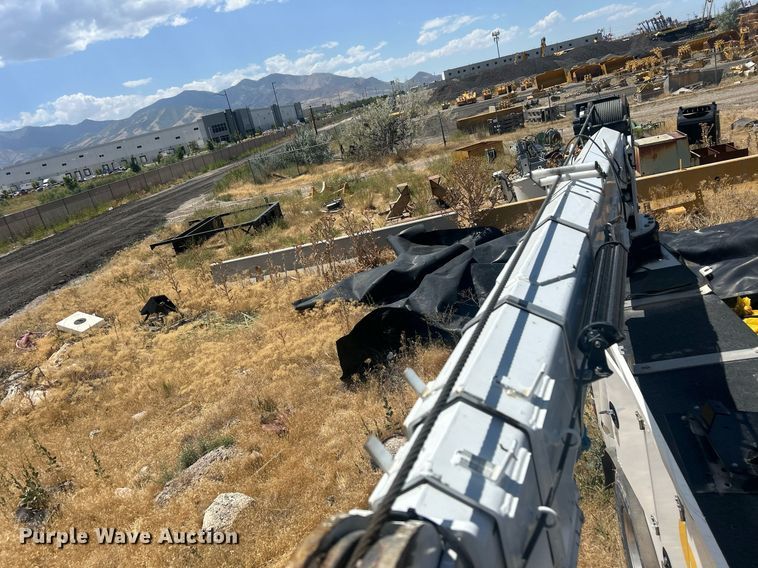 image for item EQ0511 2022 Peterbilt 337 utility / service truck