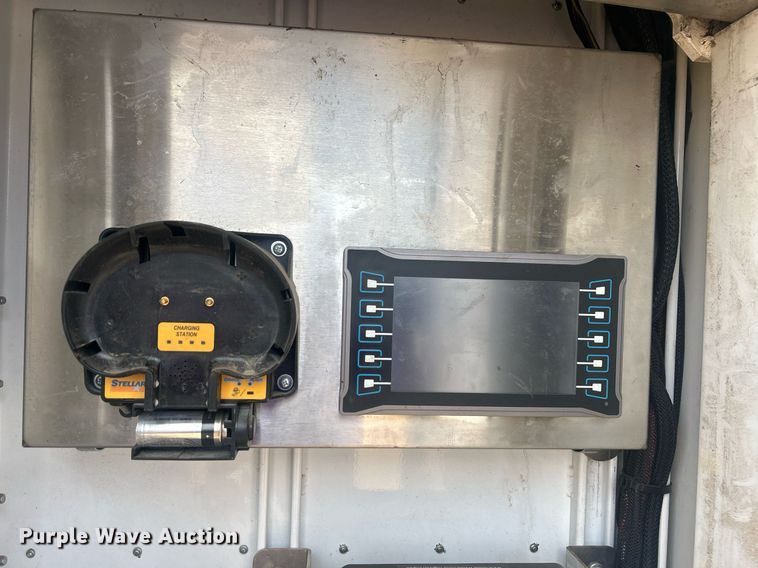 image for item EQ0511 2022 Peterbilt 337 utility / service truck