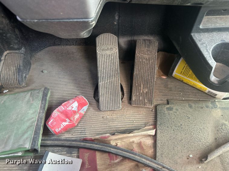 image for item EQ0511 2022 Peterbilt 337 utility / service truck