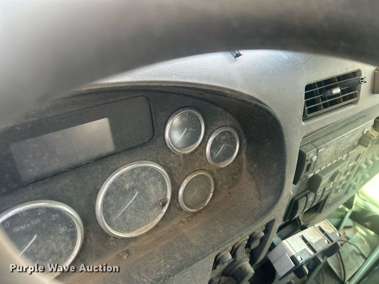 image for item EQ0511 2022 Peterbilt 337 utility / service truck