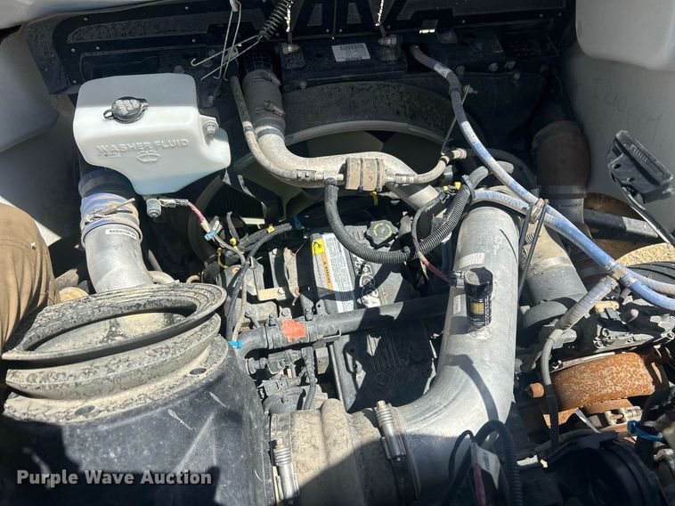 image for item EQ0511 2022 Peterbilt 337 utility / service truck