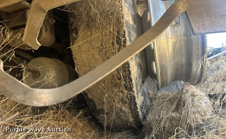 image for item EQ0511 2022 Peterbilt 337 utility / service truck