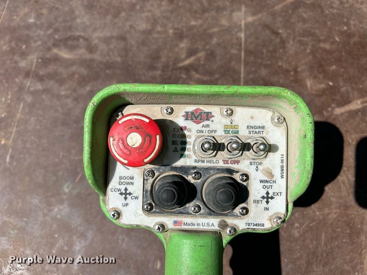 image for item EQ0513 2015 Peterbilt 337 utility / service truck