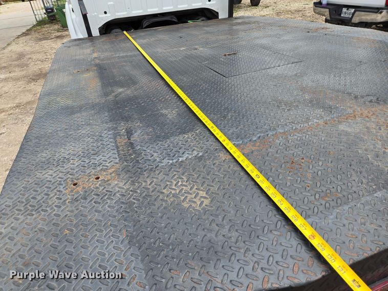 image for item EQ4071 2007 Ford F750 flatbed truck