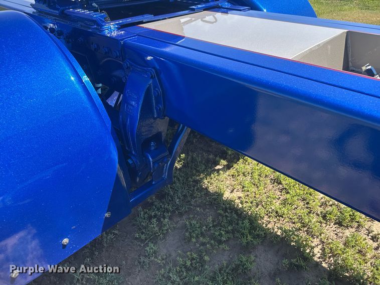 image for item ER2138 1978 Peterbilt 359 semi truck