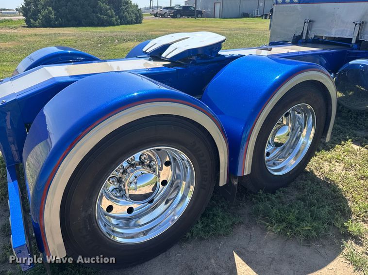 image for item ER2138 1978 Peterbilt 359 semi truck