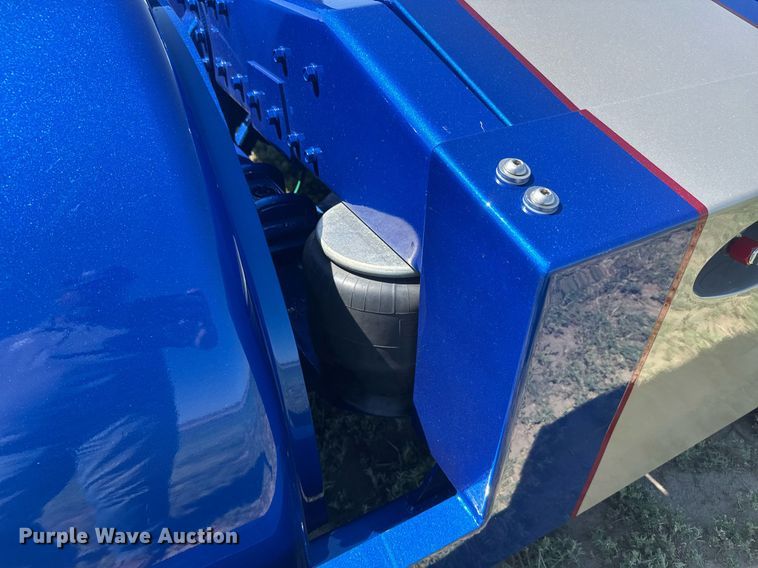 image for item ER2138 1978 Peterbilt 359 semi truck