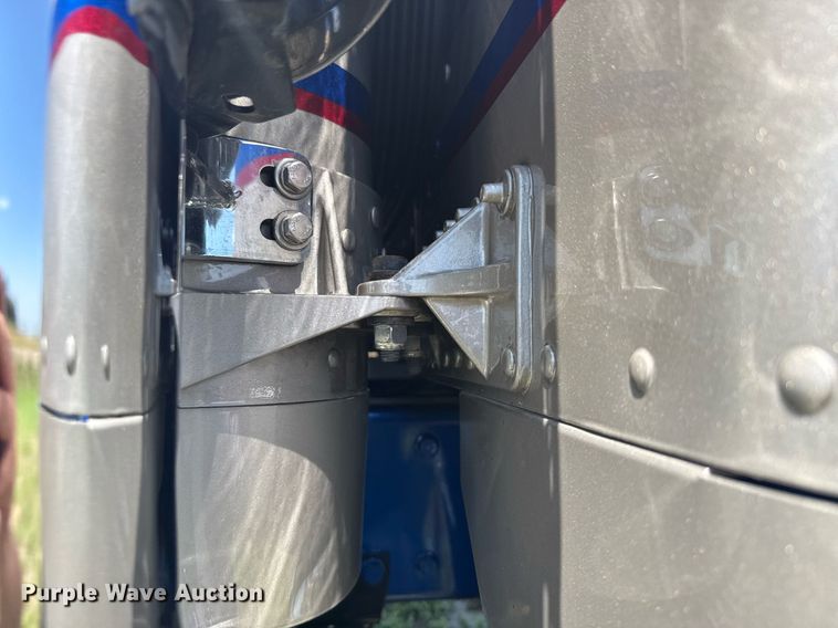 image for item ER2138 1978 Peterbilt 359 semi truck