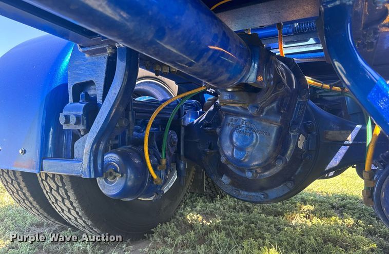 image for item ER2138 1978 Peterbilt 359 semi truck