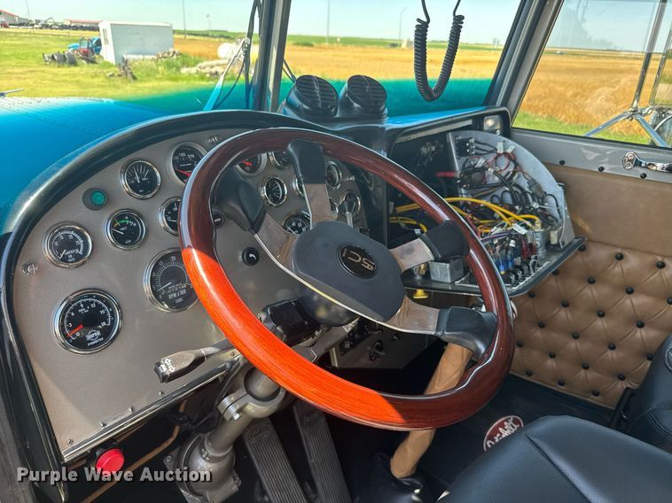 image for item ER2138 1978 Peterbilt 359 semi truck