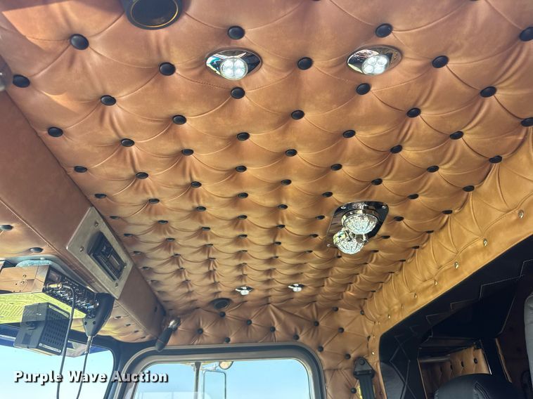 image for item ER2138 1978 Peterbilt 359 semi truck