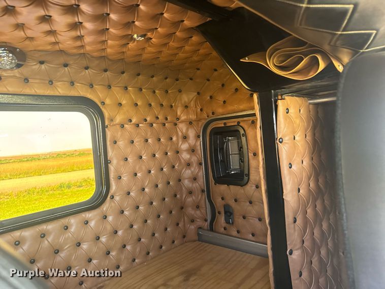 image for item ER2138 1978 Peterbilt 359 semi truck