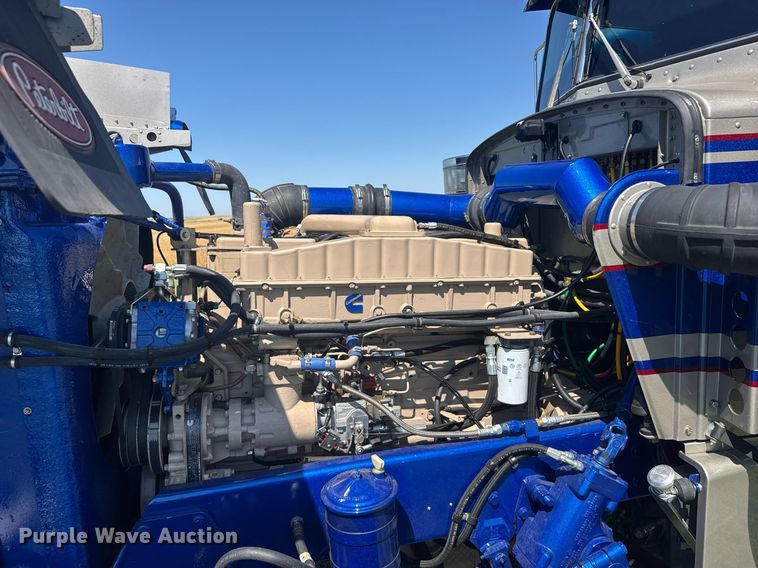 image for item ER2138 1978 Peterbilt 359 semi truck