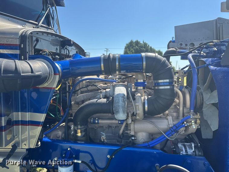 image for item ER2138 1978 Peterbilt 359 semi truck