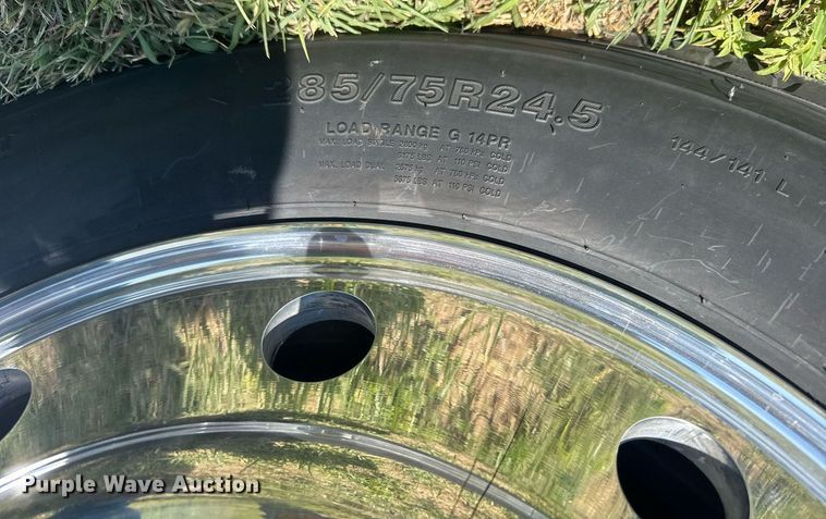 image for item ER2138 1978 Peterbilt 359 semi truck