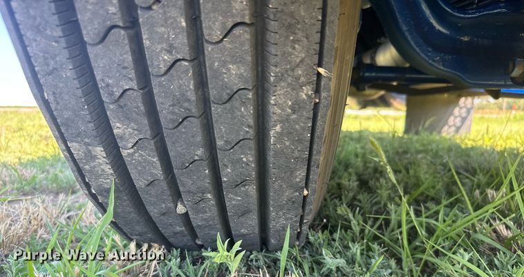 image for item ER2138 1978 Peterbilt 359 semi truck