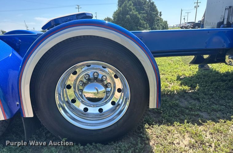 image for item ER2138 1978 Peterbilt 359 semi truck