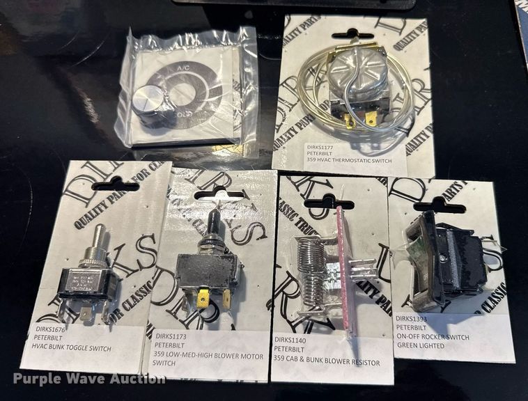 image for item ER2138 1978 Peterbilt 359 semi truck