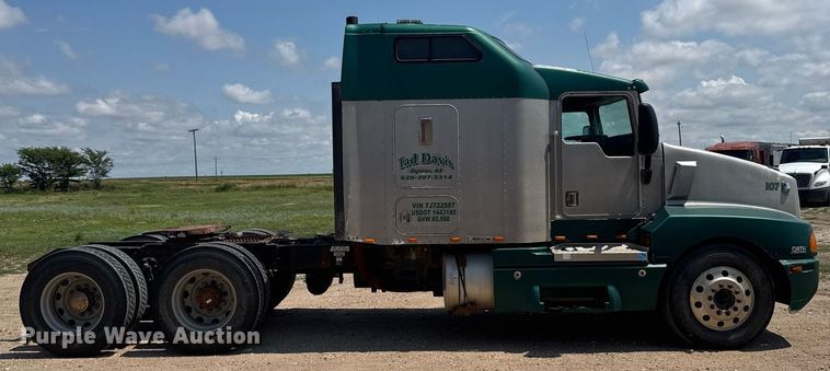 image for item ER2170 1996 Kenworth T600 semi truck