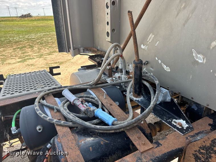 image for item ER2170 1996 Kenworth T600 semi truck