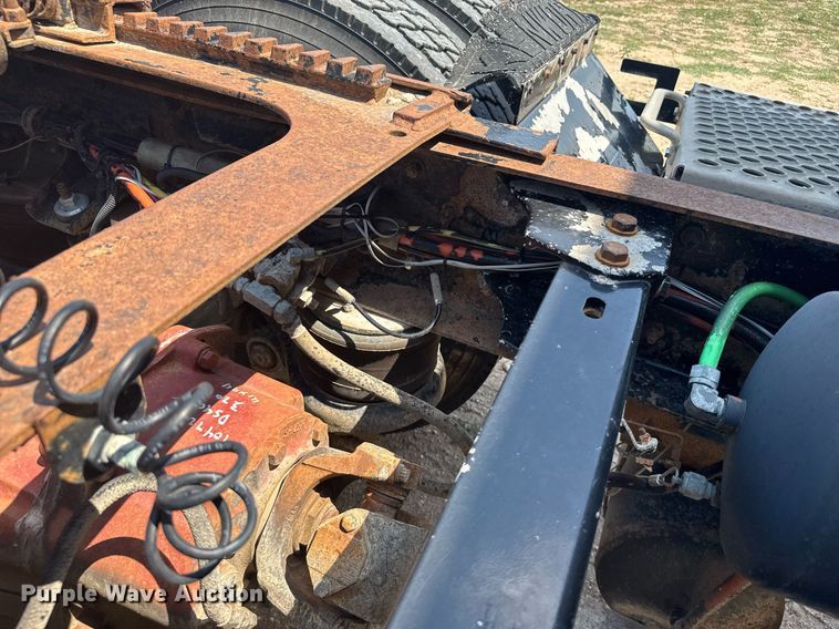 image for item ER2170 1996 Kenworth T600 semi truck