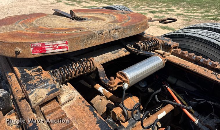 image for item ER2170 1996 Kenworth T600 semi truck