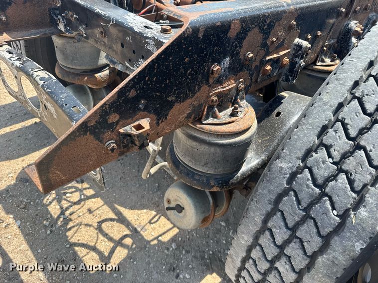 image for item ER2170 1996 Kenworth T600 semi truck