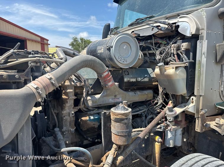 image for item ER2170 1996 Kenworth T600 semi truck