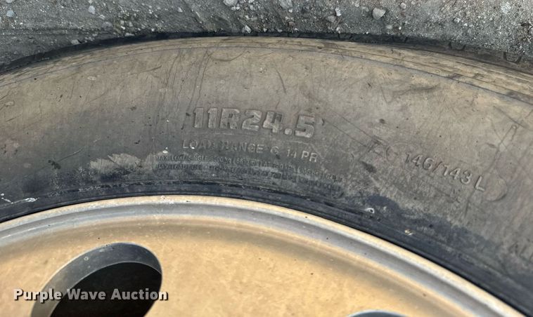 image for item ER2170 1996 Kenworth T600 semi truck