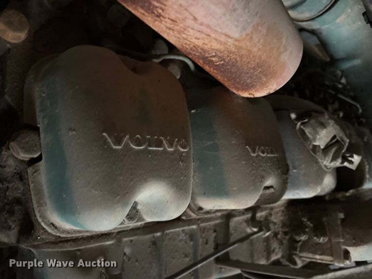 image for item ET7015 Volvo engine