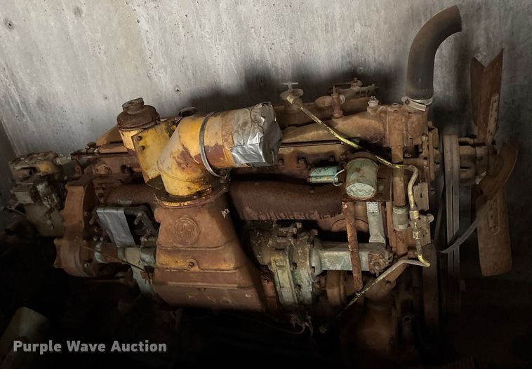 image for item ET7017 (2) Detroit Diesel engines