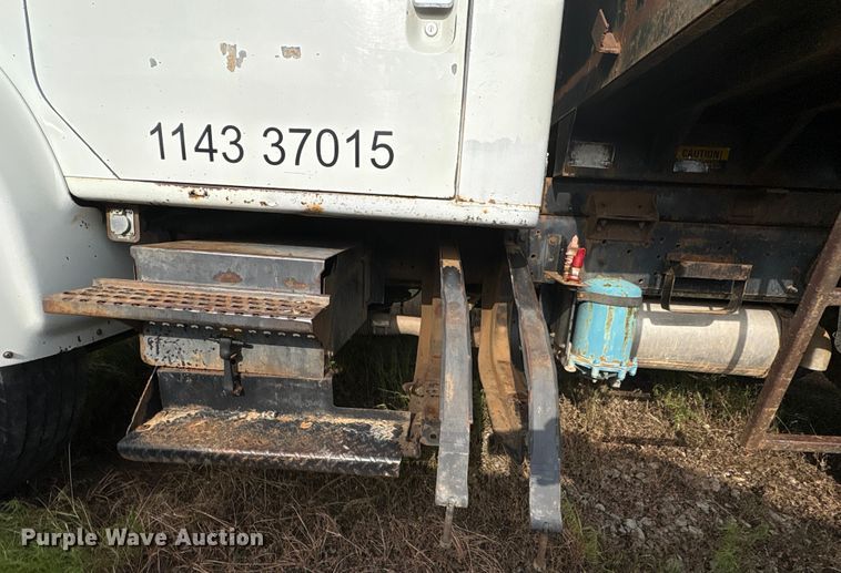 image for item ET7042 1992 International 4700  