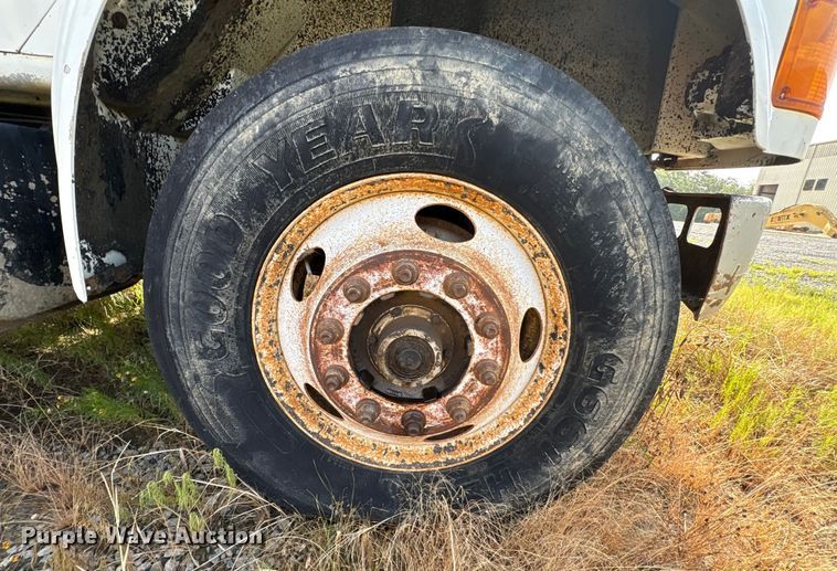 image for item ET7042 1992 International 4700  