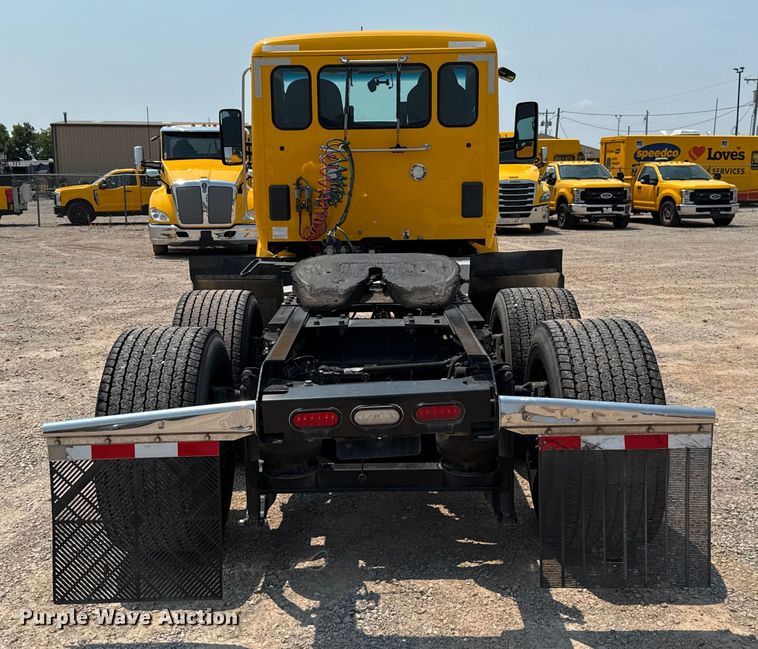 image for item EU2020 2021 Kenworth T680 semi truck