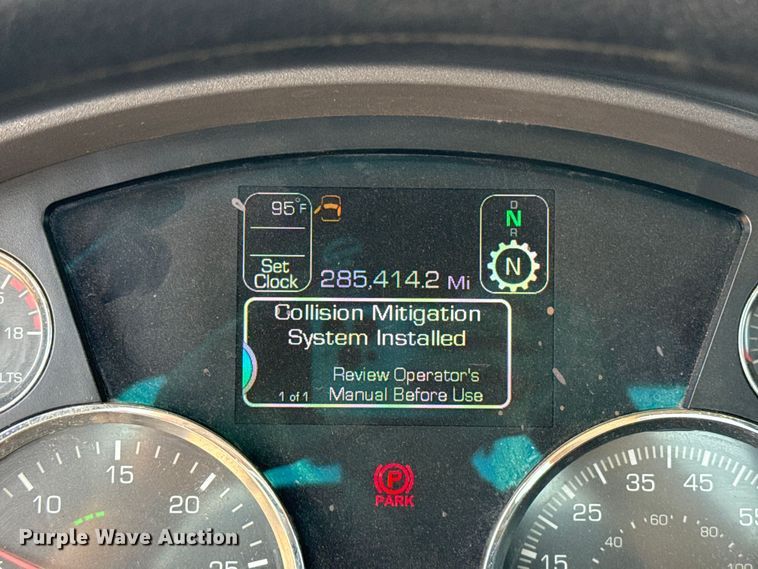 image for item EU2020 2021 Kenworth T680 semi truck