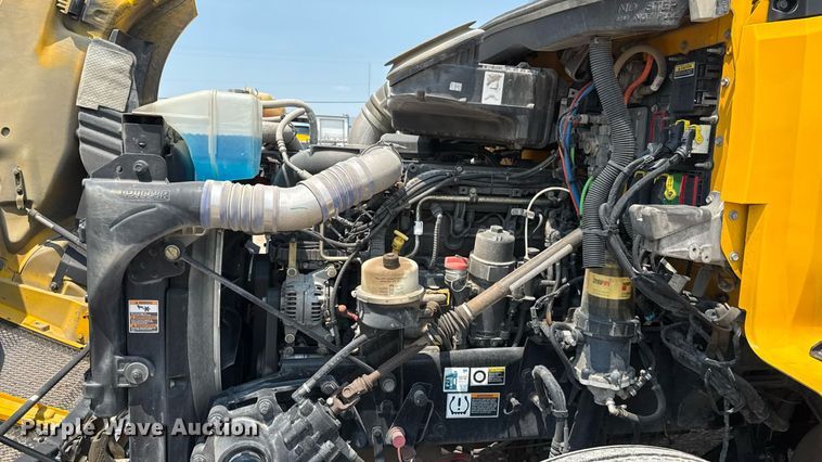 image for item EU2020 2021 Kenworth T680 semi truck