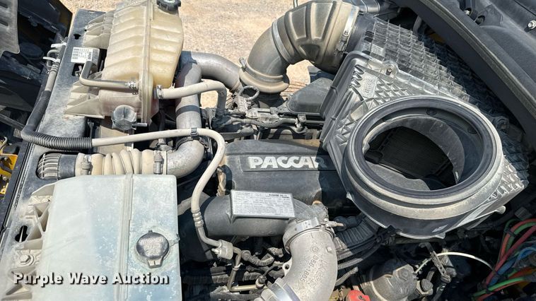 image for item EU2020 2021 Kenworth T680 semi truck