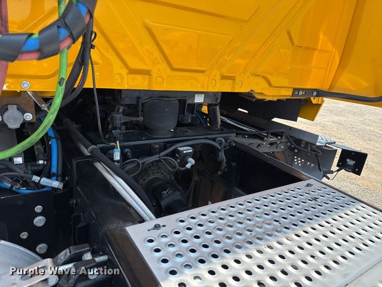 image for item EU2021 2023 International LT625 semi truck