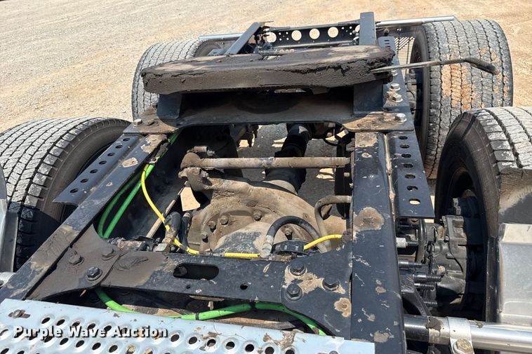 image for item EU2021 2023 International LT625 semi truck