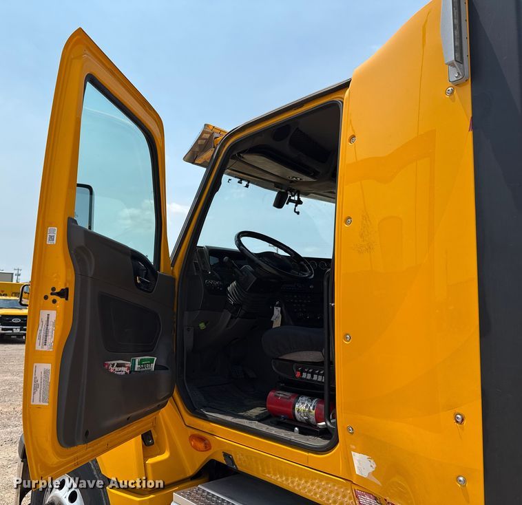 image for item EU2021 2023 International LT625 semi truck