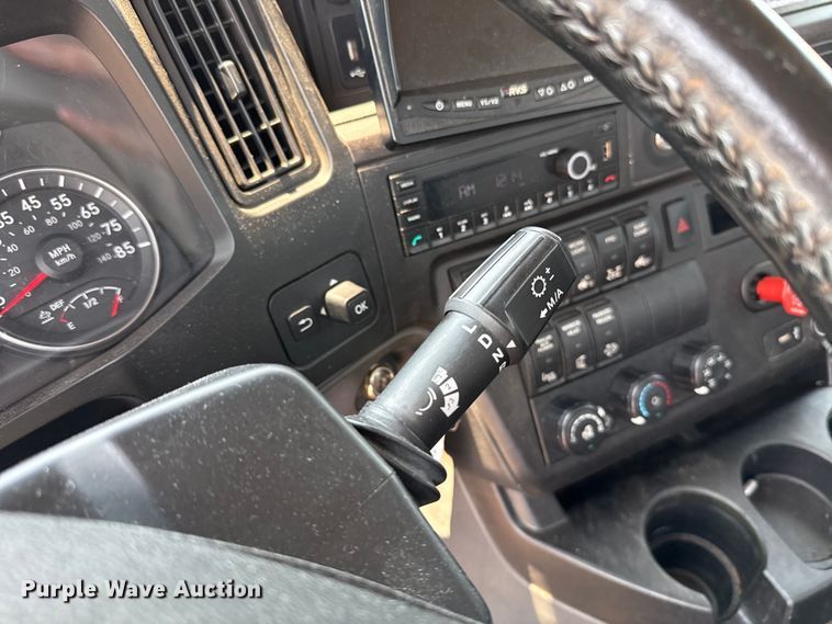 image for item EU2021 2023 International LT625 semi truck