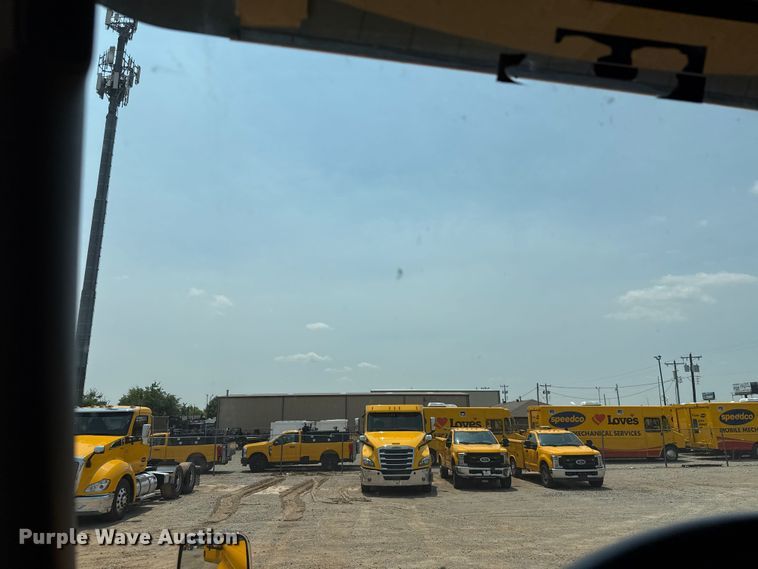 image for item EU2021 2023 International LT625 semi truck