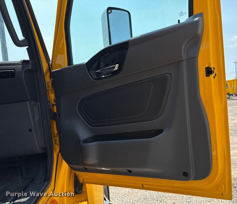 image for item EU2021 2023 International LT625 semi truck