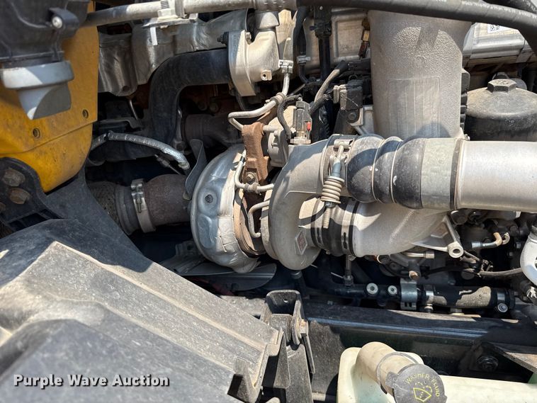 image for item EU2021 2023 International LT625 semi truck