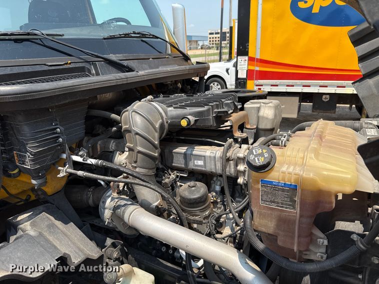 image for item EU2021 2023 International LT625 semi truck