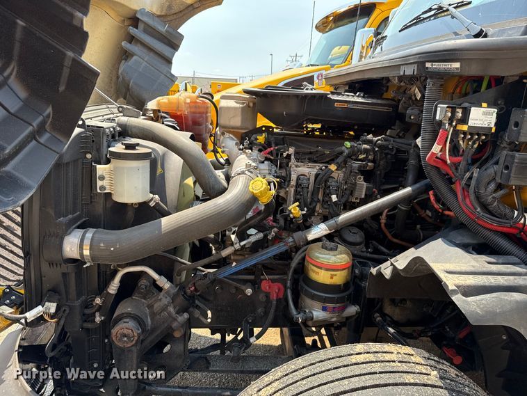 image for item EU2021 2023 International LT625 semi truck