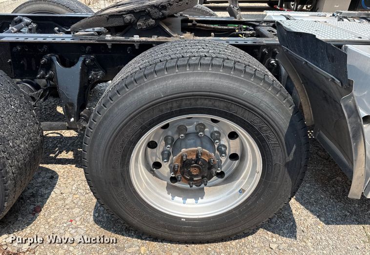 image for item EU2021 2023 International LT625 semi truck