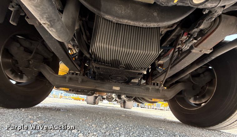 image for item EU2022 2021 Kenworth T680 semi truck